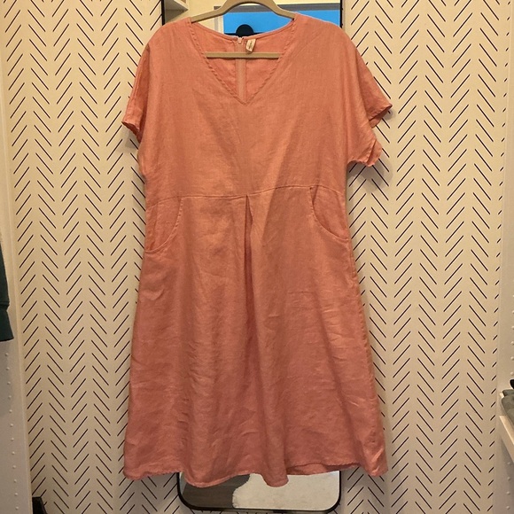 Elegant Pink Linen Dress - Picture 1 of 3